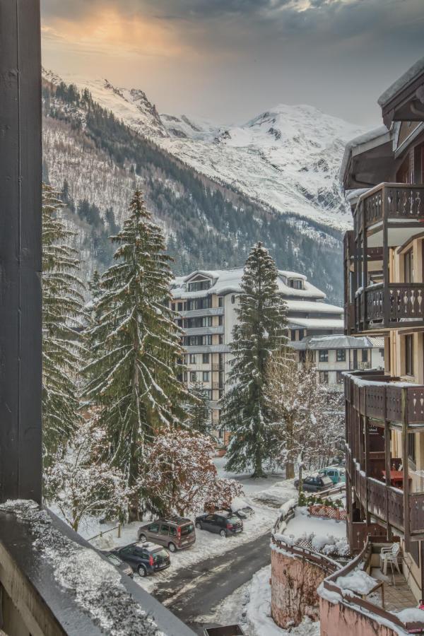 Apartment Mont Du Soleil - Central Chamonix Mont Blanc Bagian luar foto